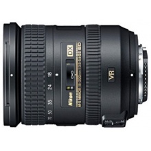 Nikon AF-S DX Nikkor 18-200mm Objektiv Bild 1