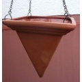 Blumenampel aus Keramik Dekor terracotta Form eckig Bild 1
