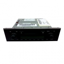 Audi 8E0 057 152 C Autoradio Chorus II, Cassettenlaufwerk mit CD Wechsler Bild 1
