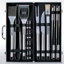 18-teiliges Barbecue Grillbesteck Set, broilmaster Bild 1