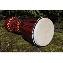 Simeon Djembe 70 cm braun Motiv hand geschnitzt Bongo Trommel Percussion Bild 1
