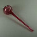 Blumendurstkugel aus Glas mit Granulat rubinrot mundgeblasen handgeformt Lauschaer Glas Bild 1